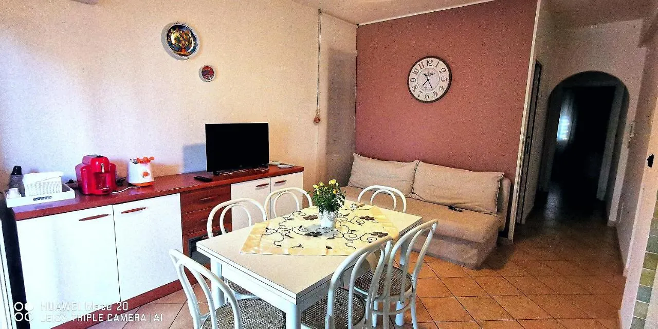 Appartamento Sea Garden, fronte mare con piscina Mascali 0*,  Italia