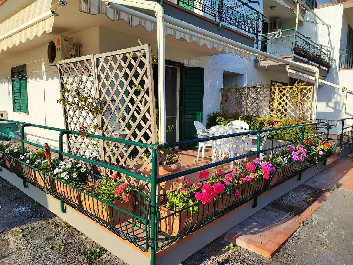 Appartamento Sea Garden, fronte mare con piscina Mascali Italia